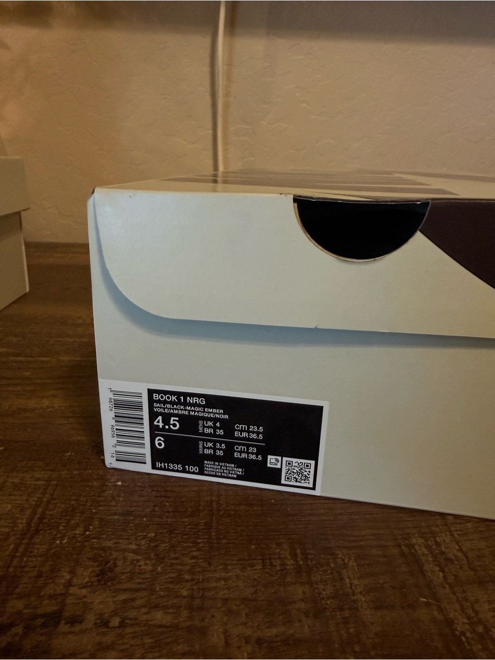 Nike Book Chapter One Python Size 4.5 - Picture 3 of 3